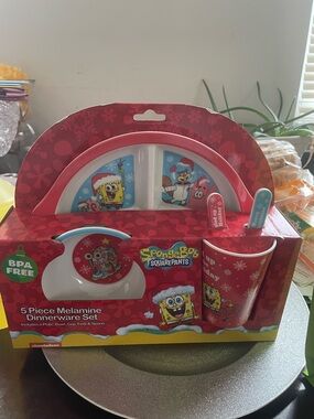 SpongeBob SquarePants Kids 5-Piece Melamine Dinnerware Set - Red & Blue Accents